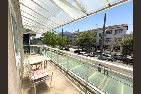 Casa à venda com 176m², 3 quartos e 1 vagaVaranda