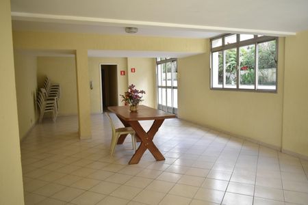 Apartamento à venda com 81m², 2 quartos e 1 vagaÁrea comum - Salão de festas