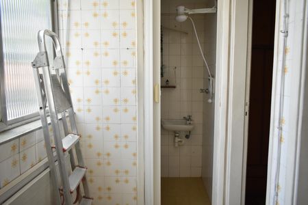 Apartamento à venda com 81m², 2 quartos e 1 vagaÁrea de Serviço