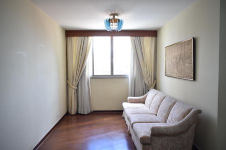 Apartamento à venda com 81m², 2 quartos e 1 vagaSala