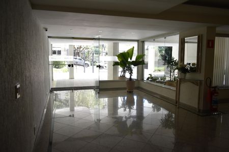 Apartamento à venda com 81m², 2 quartos e 1 vagaHall de entrada