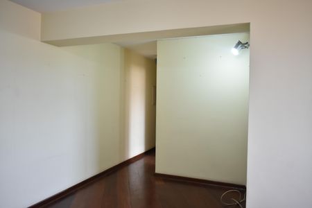 Apartamento à venda com 81m², 2 quartos e 1 vagaSala