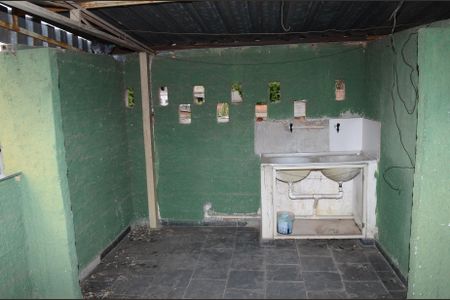 Casa para alugar com 40m², 2 quartos e 1 vagaÁrea de Serviço