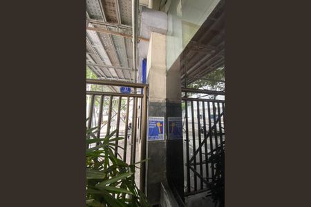 Apartamento para alugar com 100m², 2 quartos e sem vaga Apartamento para alugar com 100m², 2 quartos e sem vagaPlaca