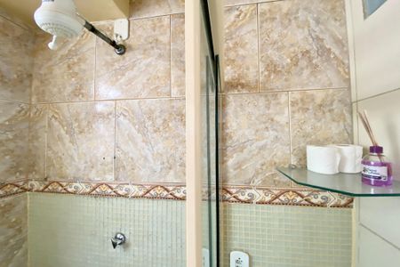 Apartamento para alugar com 100m², 2 quartos e sem vaga Apartamento para alugar com 100m², 2 quartos e sem vagaBanheiro da Suíte