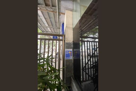 Apartamento para alugar com 100m², 2 quartos e sem vaga Apartamento para alugar com 100m², 2 quartos e sem vagaPlaca