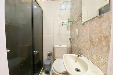 Apartamento para alugar com 100m², 2 quartos e sem vaga Apartamento para alugar com 100m², 2 quartos e sem vagaBanheiro social