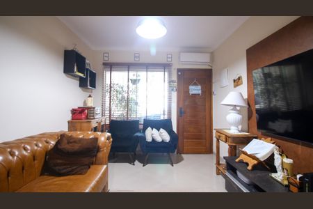 Casa para alugar com 3 quartos, 140m² em Vila Lucia, São Paulo