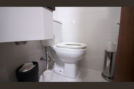 Lavabo de casa para alugar com 3 quartos, 140m² em Vila Lucia, São Paulo