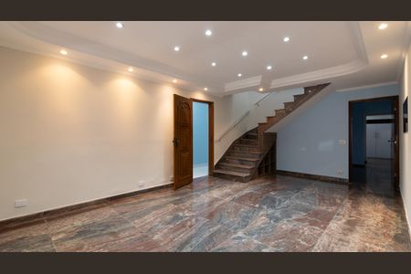 Casa à venda com 300m², 3 quartos e 2 vagasSala