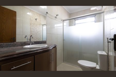 Casa à venda com 300m², 3 quartos e 2 vagasBanheiro