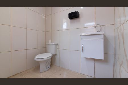 Casa para alugar com 280m², 3 quartos e 5 vagas Casa para alugar com 280m², 3 quartos e 5 vagasBanheiro de Serviço