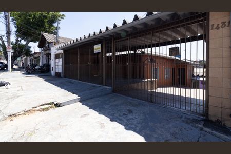 Casa para alugar com 280m², 3 quartos e 5 vagas Casa para alugar com 280m², 3 quartos e 5 vagasFachada