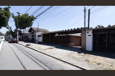 Casa para alugar com 280m², 3 quartos e 5 vagas Casa para alugar com 280m², 3 quartos e 5 vagasFachada