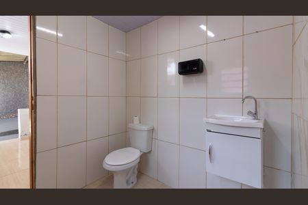 Casa para alugar com 280m², 3 quartos e 5 vagas Casa para alugar com 280m², 3 quartos e 5 vagasBanheiro de Serviço