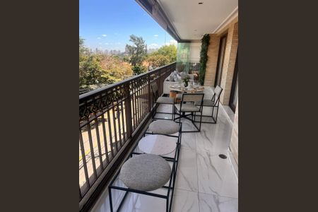 Apartamento à venda com 3 quartos, 230m² em Consolação, São Paulo