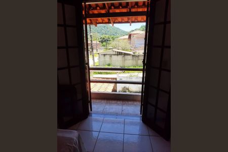 Casa à venda com 2 quartos, 107m² em Itaipu, Niterói