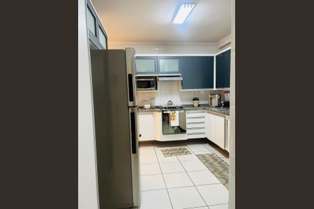 Apartamento à venda com 165m², 4 quartos e 3 vagas