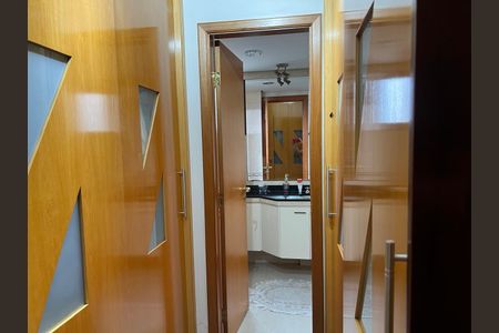 Apartamento à venda com 165m², 4 quartos e 3 vagas