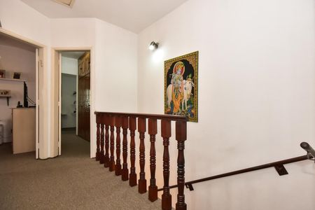 Casa à venda com 220m², 4 quartos e 6 vagasCorredor