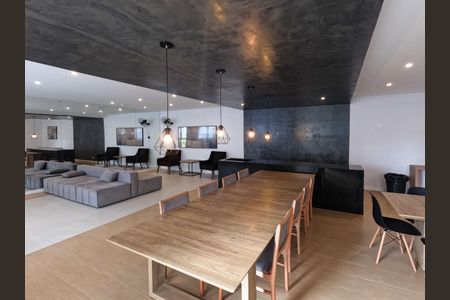 Apartamento para alugar com 37m², 2 quartos e sem vaga