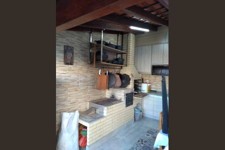 Casa à venda com 148m², 2 quartos e 3 vagas Casa à venda com 148m², 2 quartos e 3 vagasFoto 01