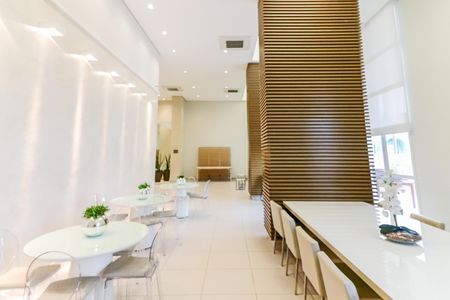 Apartamento para alugar com 63m², 2 quartos e 1 vaga Apartamento para alugar com 63m², 2 quartos e 1 vagaÁrea comum - Salão de festas