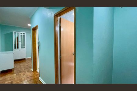 Entrada de apartamento à venda com 2 quartos, 71m² em Pinheiros, São Paulo