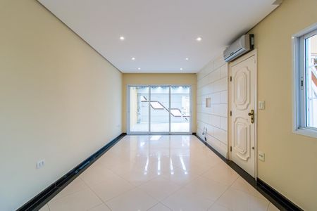 Casa à venda com 3 quartos, 220m² em Jardim Caravelas, São Paulo