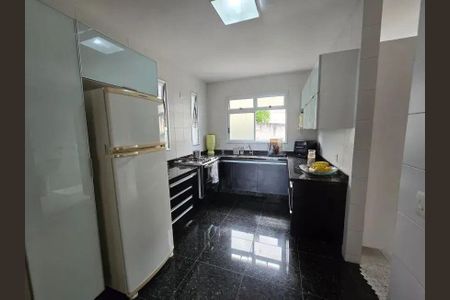Apartamento à venda com 3 quartos, 118m² em Buritis, Belo Horizonte