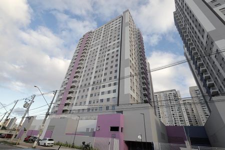 Apartamento para alugar com 41m², 2 quartos e 1 vaga Apartamento para alugar com 41m², 2 quartos e 1 vagaFachada