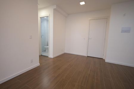 Sala de apartamento para alugar com 2 quartos, 41m² em Jardim, Santo André