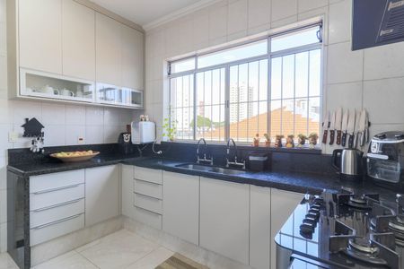 Casa à venda com 250m², 3 quartos e 3 vagas Casa à venda com 250m², 3 quartos e 3 vagasCozinha