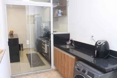 Apartamento à venda com 60m², 2 quartos e 2 vagasÁrea de Serviço
