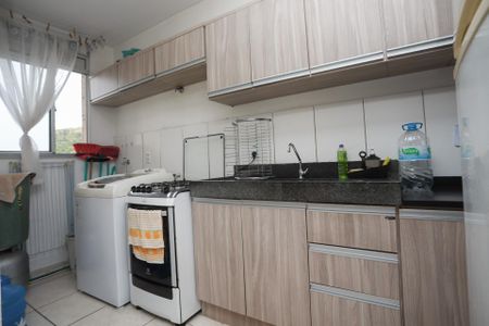 Cozinha de apartamento à venda com 2 quartos, 55m² em Morro Santana, Porto Alegre