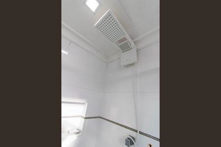 Apartamento à venda com 80m², 2 quartos e 2 vagas Apartamento à venda com 80m², 2 quartos e 2 vagasBanheiro