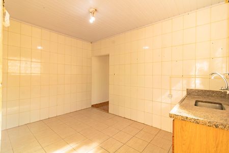 Casa à venda com 110m², 2 quartos e 1 vaga