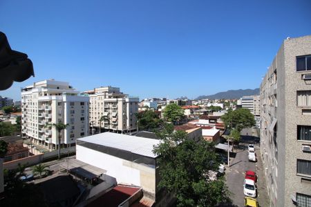 Vista de apartamento à venda com 2 quartos, 64m² em Taquara, Rio de Janeiro