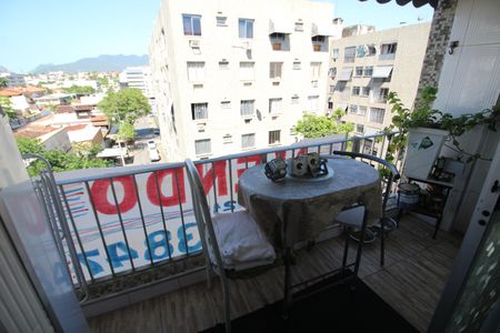 Varanda de apartamento à venda com 2 quartos, 64m² em Taquara, Rio de Janeiro