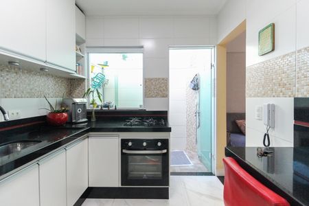 Casa de condomínio para alugar com 55m², 2 quartos e 2 vagas Casa de condomínio para alugar com 55m², 2 quartos e 2 vagasCozinha