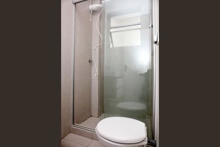 Banheiro de apartamento à venda com 1 quarto, 62m² em Petrópolis, Porto Alegre