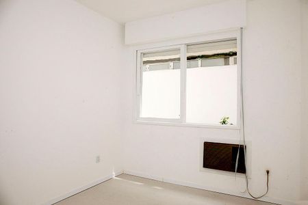 Quarto de apartamento à venda com 1 quarto, 62m² em Petrópolis, Porto Alegre