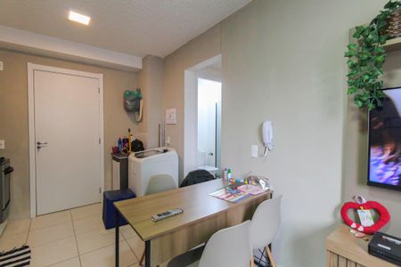 Sala/Cozinha de apartamento para alugar com 2 quartos, 35m² em Vila Graciosa, São Paulo