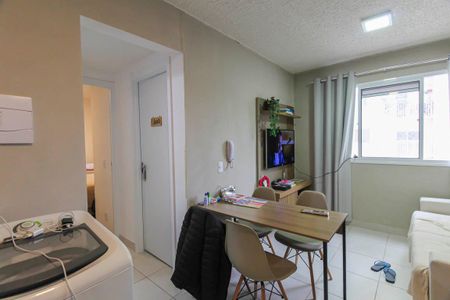 Sala/Cozinha de apartamento para alugar com 2 quartos, 35m² em Vila Graciosa, São Paulo