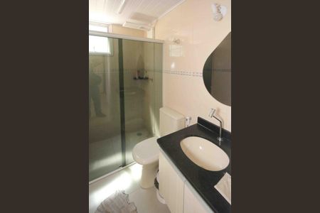 Apartamento à venda com 62m², 2 quartos e 1 vaga Apartamento à venda com 62m², 2 quartos e 1 vagaBanheiro