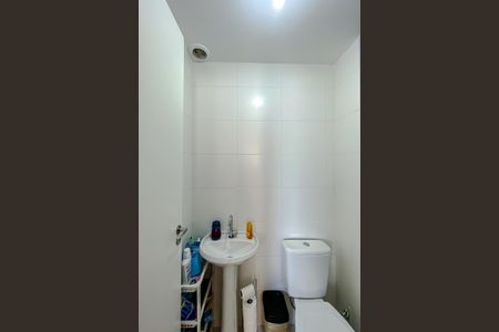 Apartamento à venda com 32m², 2 quartos e sem vaga Apartamento à venda com 32m², 2 quartos e sem vagaBanheiro