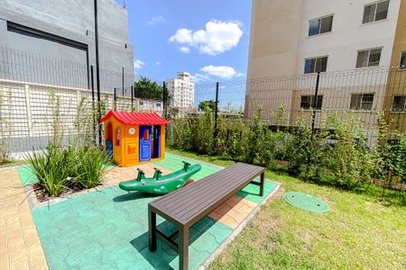 Apartamento à venda com 32m², 2 quartos e sem vagaÁrea comum - Playground