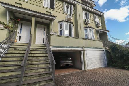 Casa de condomínio à venda com 167m², 3 quartos e 2 vagasFachada