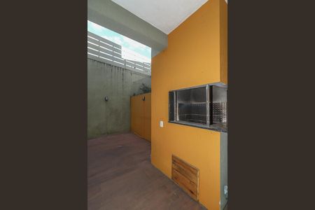 Casa de condomínio à venda com 167m², 3 quartos e 2 vagasChurrasqueira