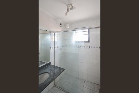 Apartamento à venda com 75m², 3 quartos e 2 vagas Apartamento à venda com 75m², 3 quartos e 2 vagasBanheiro da Suíte